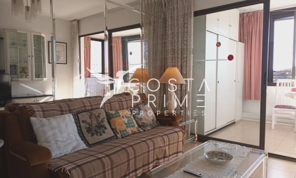 Resale - Apartment / Flat - Benidorm