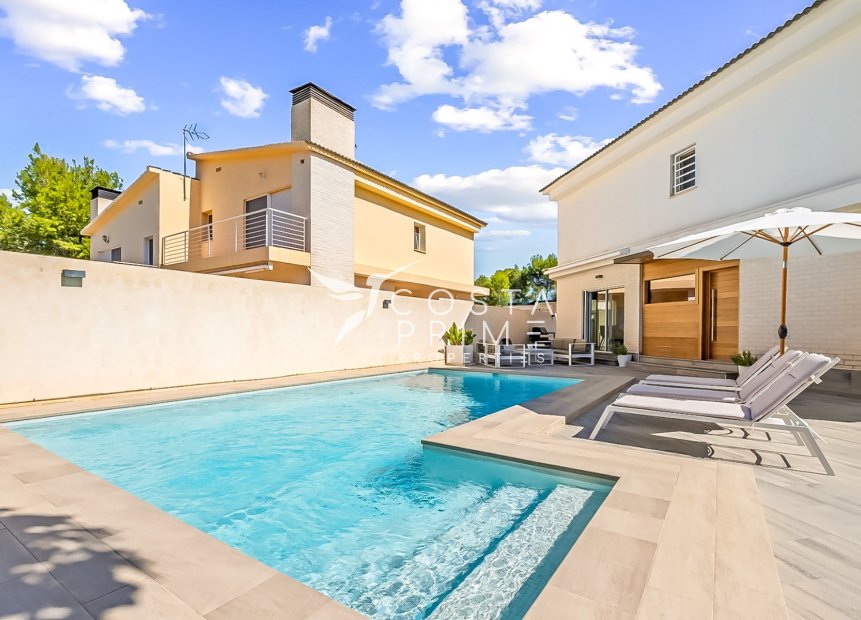 Újraértékesítés - Villa  - Alfas del Pí