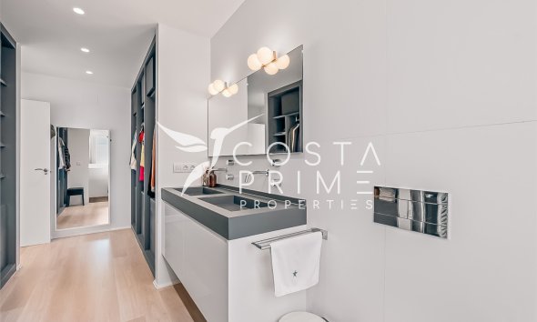 Újraértékesítés - Villa  - Alfas del Pí