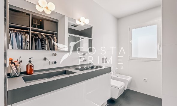 Újraértékesítés - Villa  - Alfas del Pí