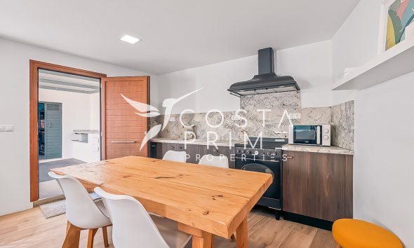 Újraértékesítés - Villa  - Alfas del Pí