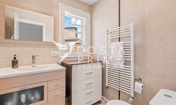 Újraértékesítés - Villa  - Alfas del Pí