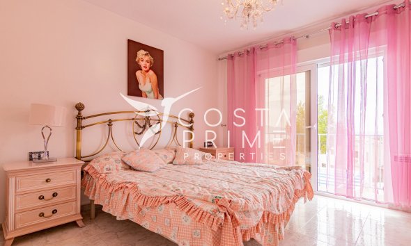 Resale - Townhouse / Semi - Altea