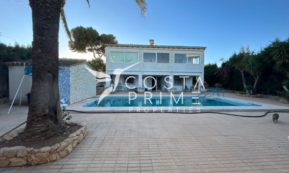 Resale - Villa  - Alfas del Pí