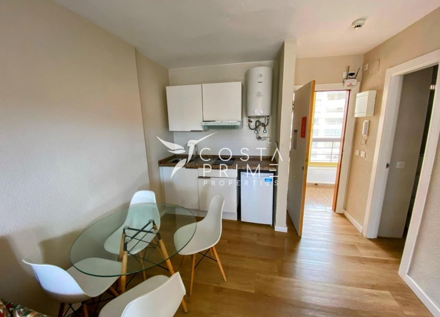 Resale - Apartment / Flat - Benidorm