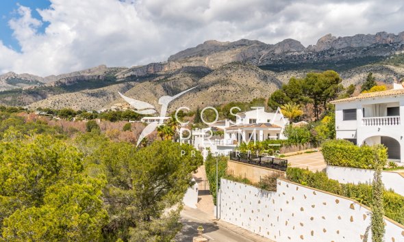 Resale - Villa  - Altea