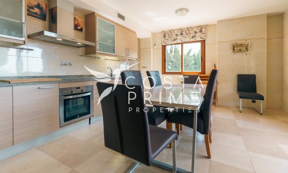 Resale - Villa  - Altea