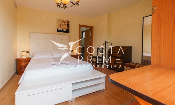 Resale - Villa  - Altea