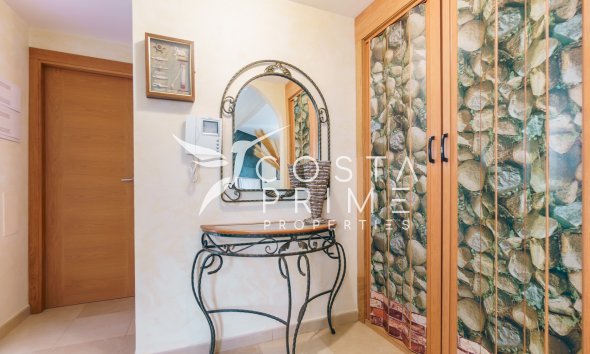 Resale - Villa  - Altea