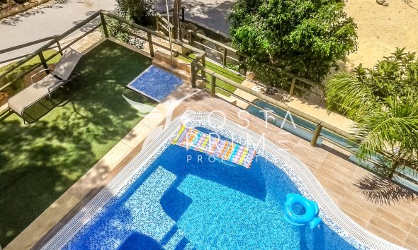 Resale - Villa  - Altea