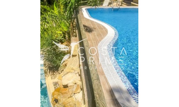 Resale - Villa  - Altea