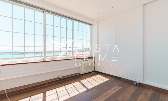 Odsprzedaż - Daszek - Altea