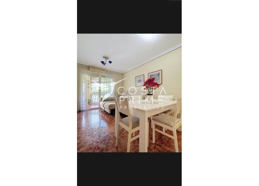 Resale - Apartment / Flat - Benidorm