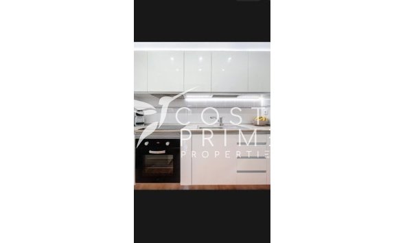 Resale - Apartment / Flat - Benidorm