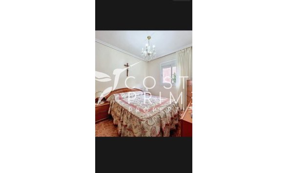 Resale - Apartment / Flat - Benidorm