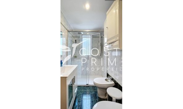 Resale - Apartment / Flat - Benidorm