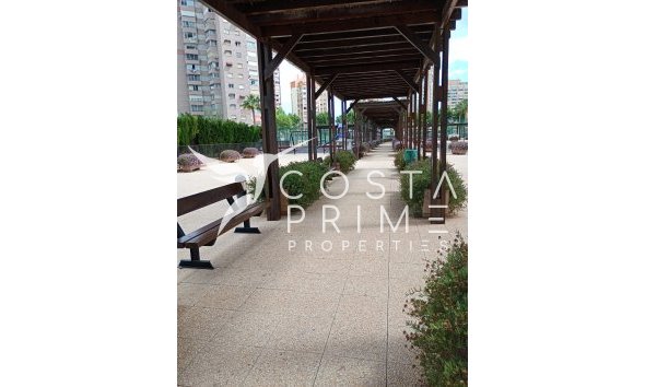 Resale - Apartment / Flat - Benidorm