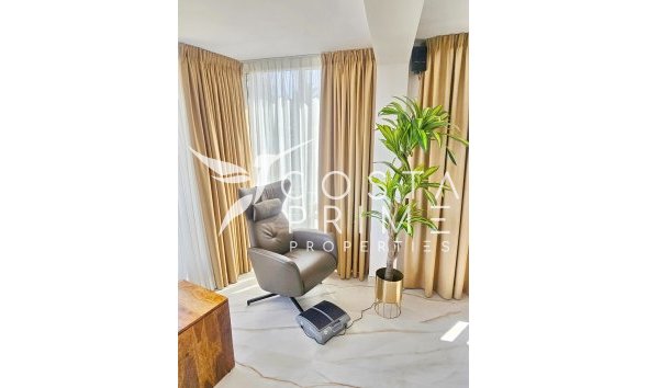 Újraértékesítés - Apartman / lakás - Altea