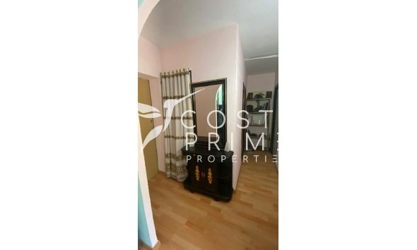 Resale - Villa  - Benidorm