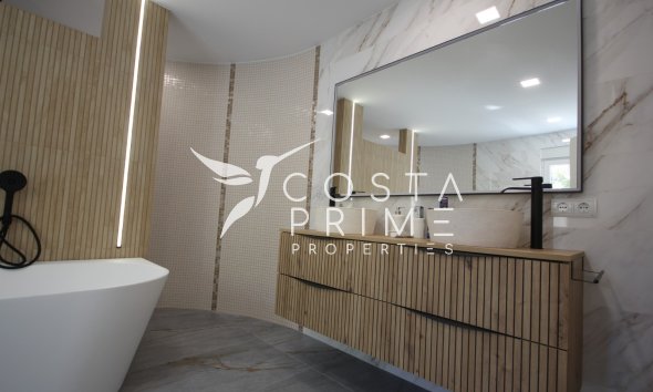 Resale - Villa  - La Nucía