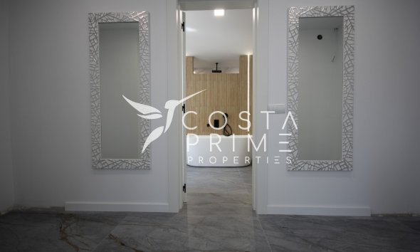 Resale - Villa  - La Nucía