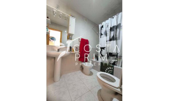 Odsprzedaż - Kamienica / bliźniak - La Nucía