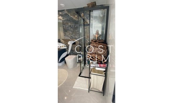 Odsprzedaż - Szalet - Finestrat