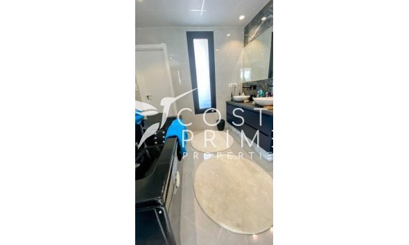 Odsprzedaż - Szalet - Finestrat