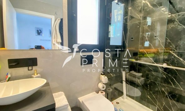 Odsprzedaż - Szalet - Finestrat