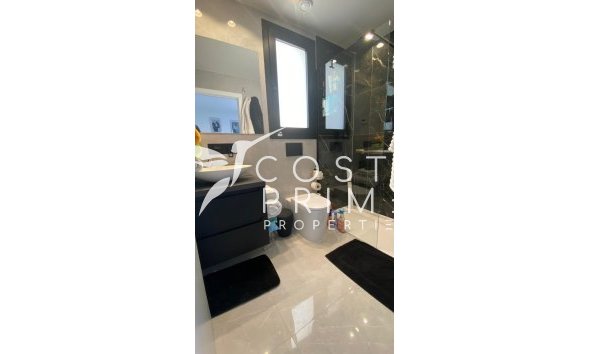 Odsprzedaż - Szalet - Finestrat