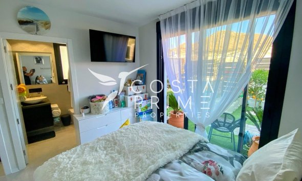 Odsprzedaż - Szalet - Finestrat