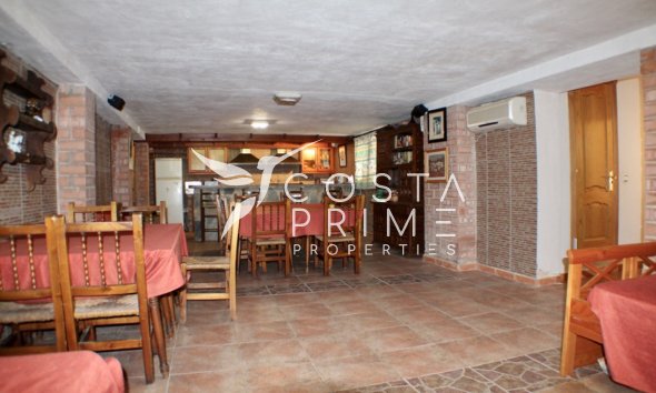 Resale - Villa  - Benidorm