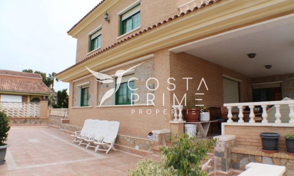 Resale - Villa  - Benidorm