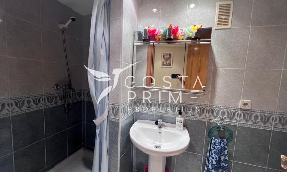 Resale - Apartment / Flat - Benidorm