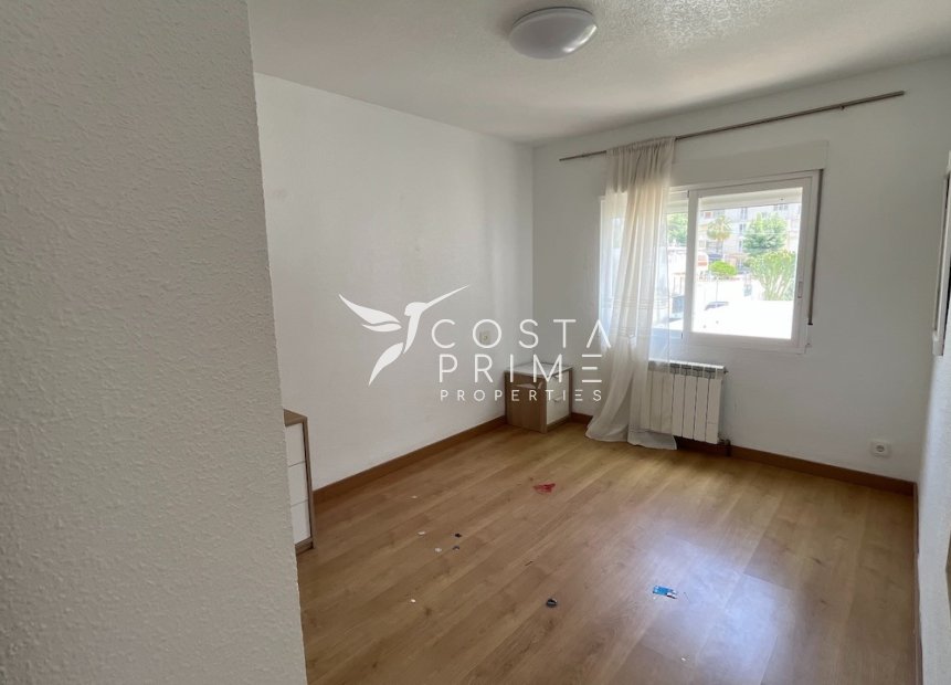 Resale - Townhouse / Semi - Albir