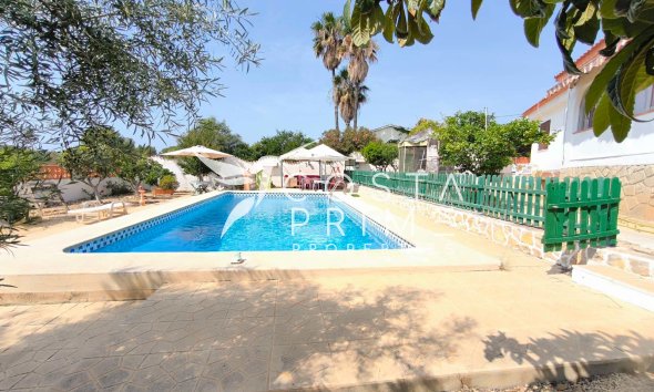 Resale - Villa  - La Nucía