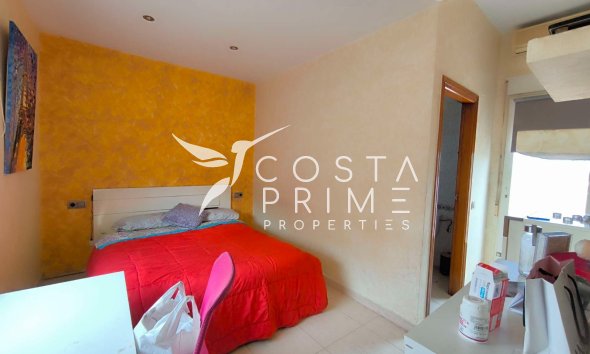 Resale - Villa  - Polop