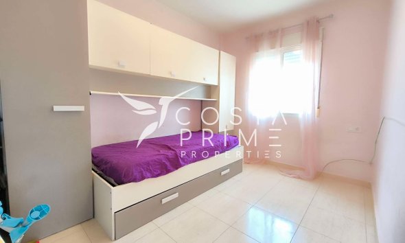 Resale - Villa  - Polop