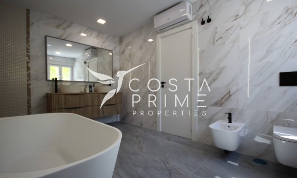 Resale - Villa  - La Nucía