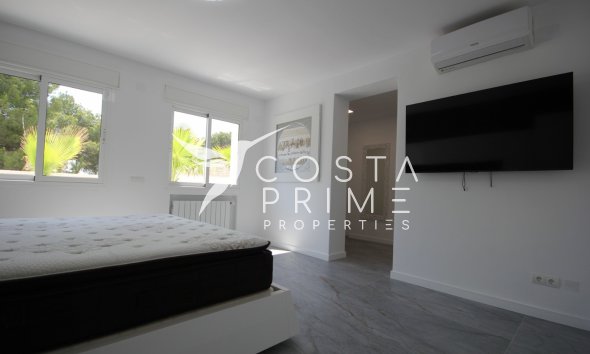 Resale - Villa  - La Nucía