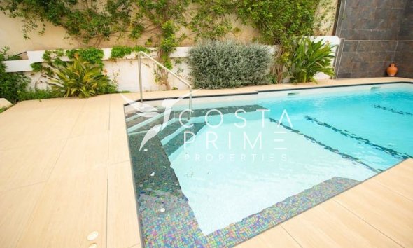 Újraértékesítés - Villa  - Albir