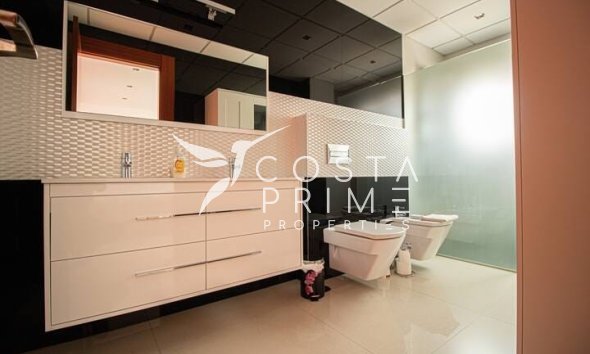 Újraértékesítés - Villa  - Albir