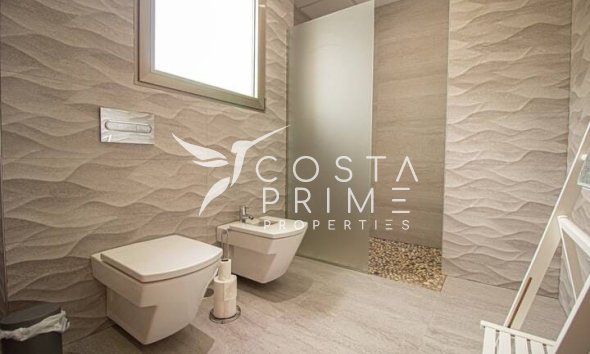 Újraértékesítés - Villa  - Albir