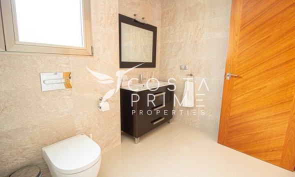 Újraértékesítés - Villa  - Albir