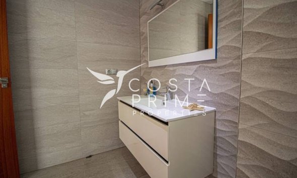 Újraértékesítés - Villa  - Albir