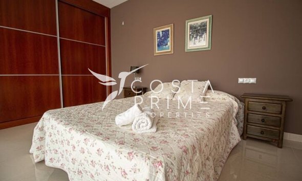 Újraértékesítés - Villa  - Albir