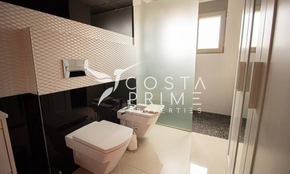 Újraértékesítés - Villa  - Albir