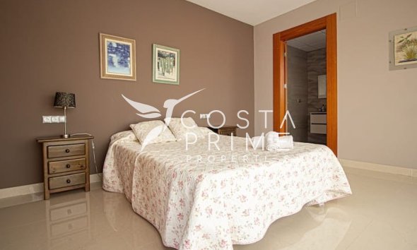 Újraértékesítés - Villa  - Albir