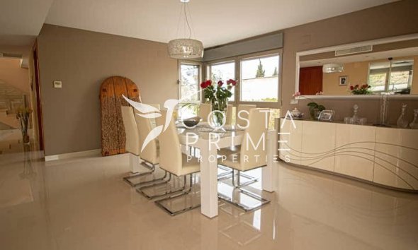 Újraértékesítés - Villa  - Albir