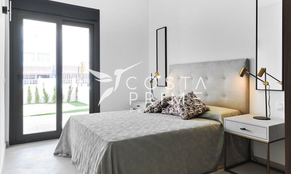 Nowy budynek - Kamienica / bliźniak - Torrevieja